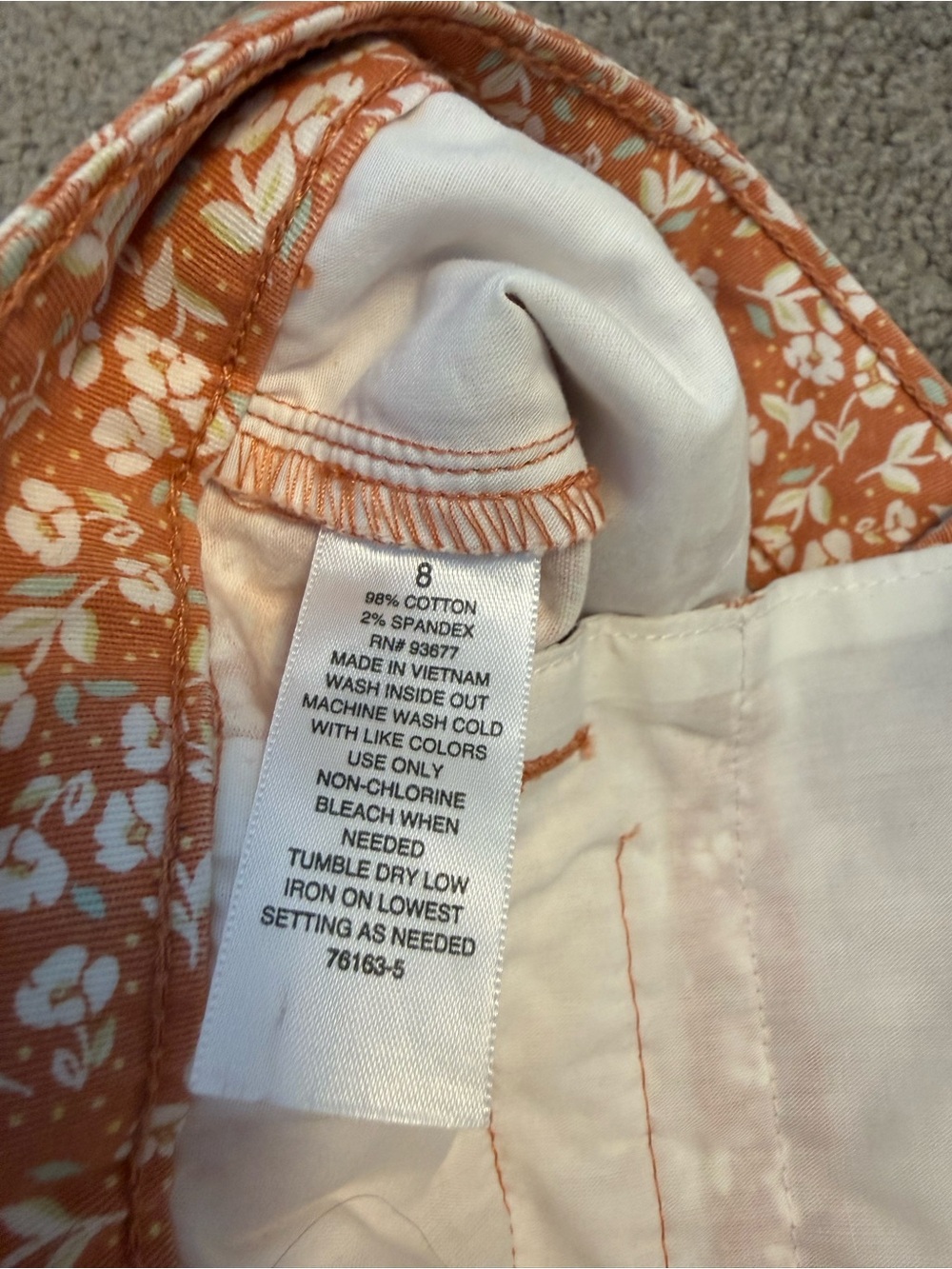 a.n.a Orange Floral Women's Midrise Twill Shorts - Picture 4 of 6